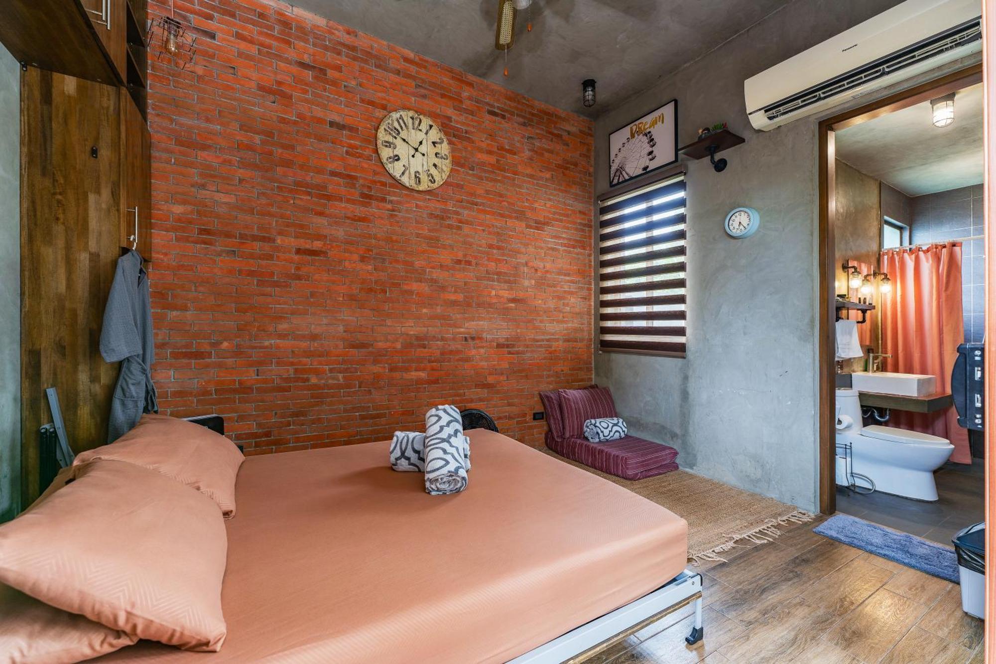 Isla Villa 1 Amazing Waterfall Pool House Near Beach, Bars & Restaurants Lapu-Lapu City Bagian luar foto
