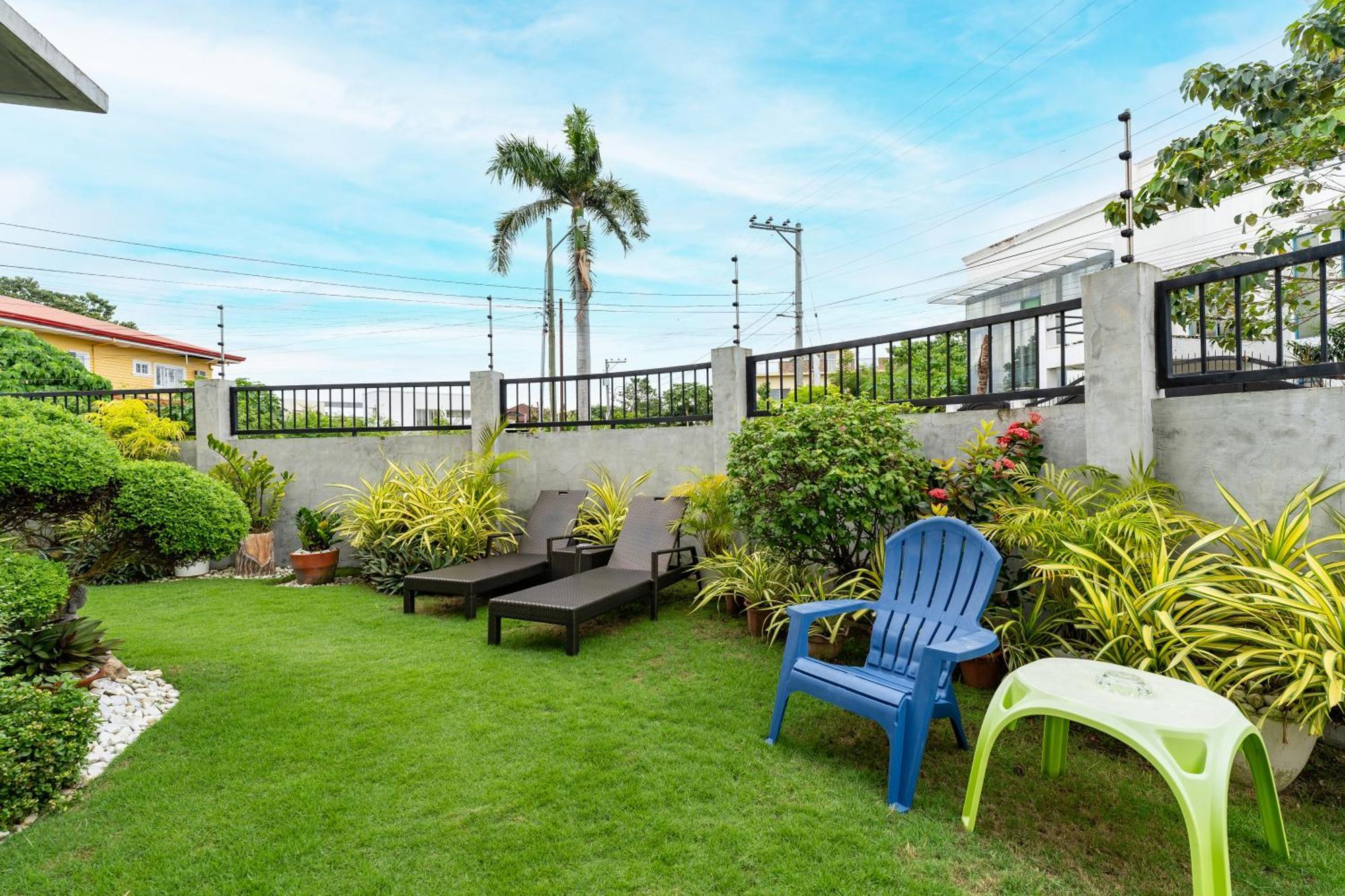 Isla Villa 1 Amazing Waterfall Pool House Near Beach, Bars & Restaurants Lapu-Lapu City Bagian luar foto